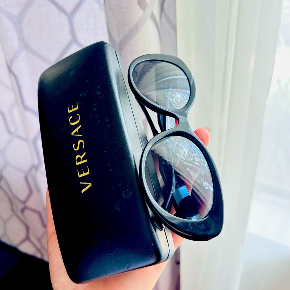 Versace Elegant Black Sunglasses